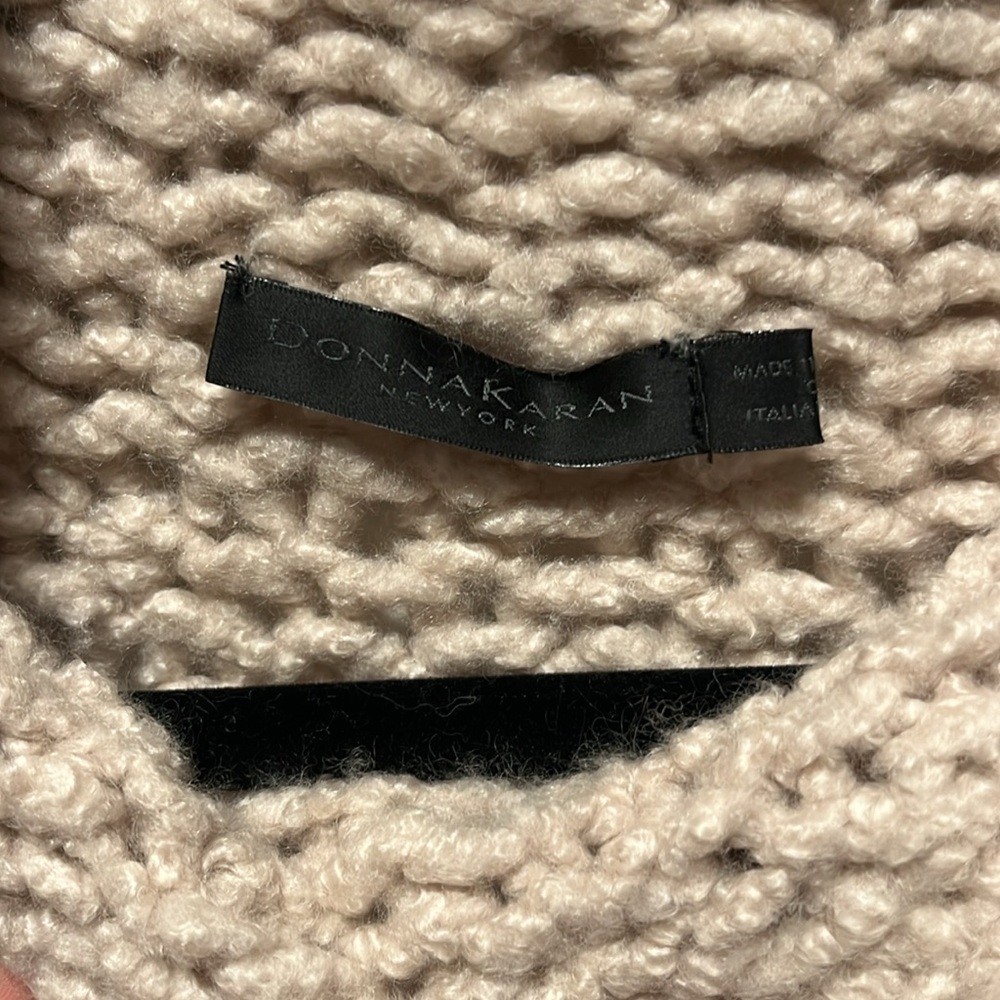 DONNA KARAN Cashmere Open Weave Turtleneck Sleeveless Sweater, Beige,Size Medium - Picture 5 of 9